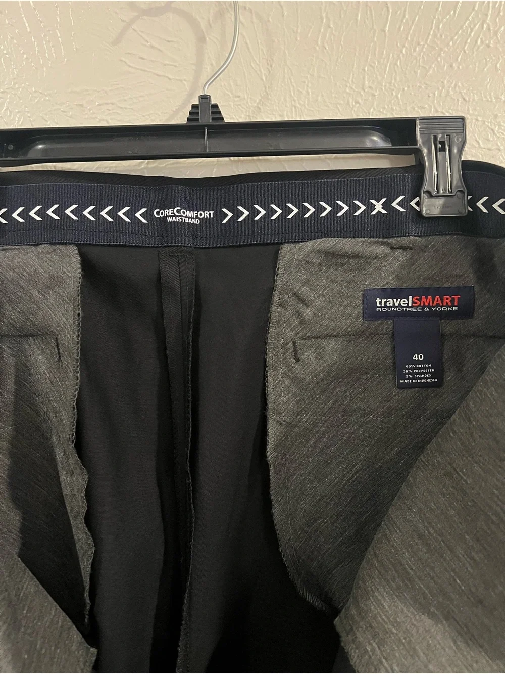 Brand new MENS Travel Smart RoundTree and York Classic Fit Short